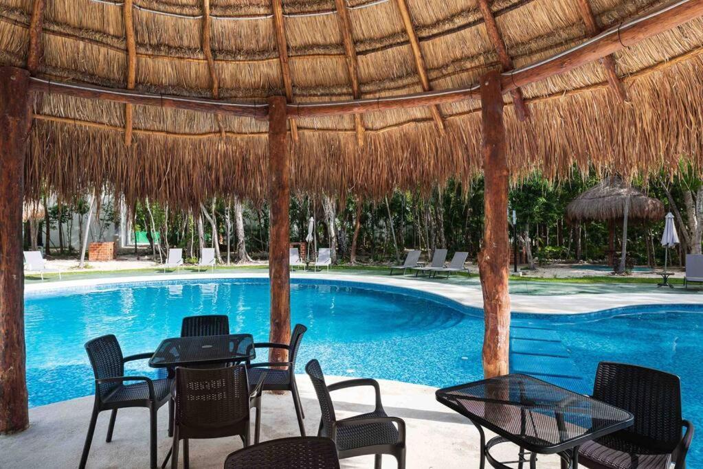 Lovely Cozy Apt W/Pool 2 Bedrooms. Great Location! Пуерто-Морелос Екстер'єр фото